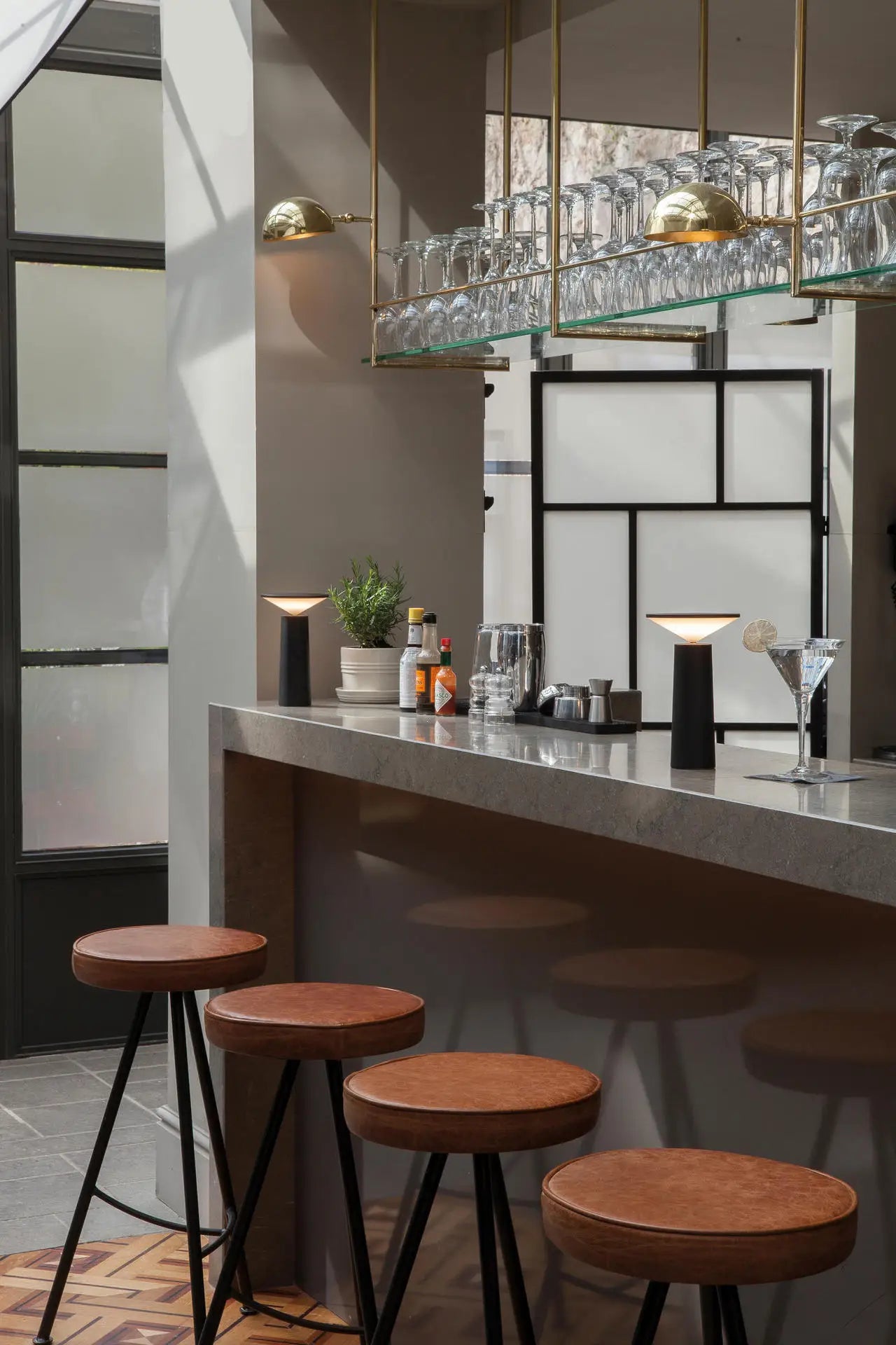 Aesthetic Creative Table Lamp Home Decoration Simple Eye Protection Atmosphere Restaurant Hotel Cafe Decoration  Table Light