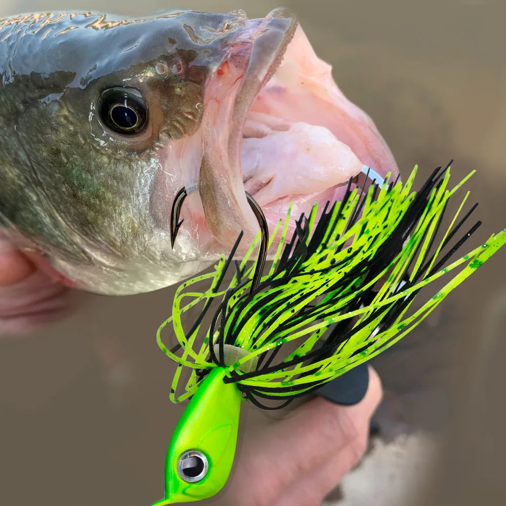 1pcs Bearded Lure Bait 10G 14G Wobblers for Bass Tassel Spinnerbait Metal Sequin Anti Hanging Bottom Biomimetic Fish Bait