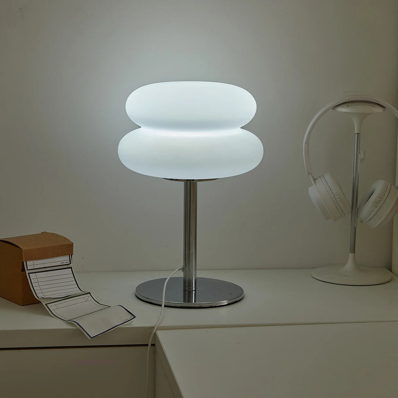 Bedside table PC lampshade LED energy-saving lamp mushroom-shaped table lamp simple decorative night light