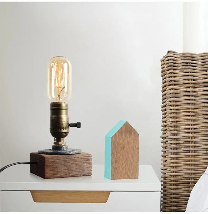 Table Lamp, Wooden Antique Copper Bedside Lamp British Classical Solid Lamp Decoration